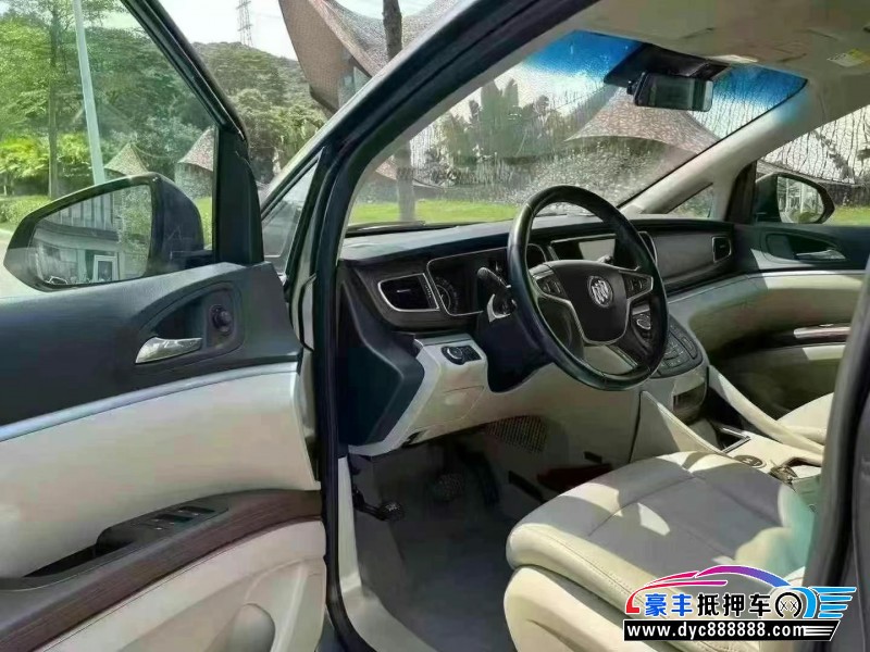 20年别克GL8轿车抵押车出售