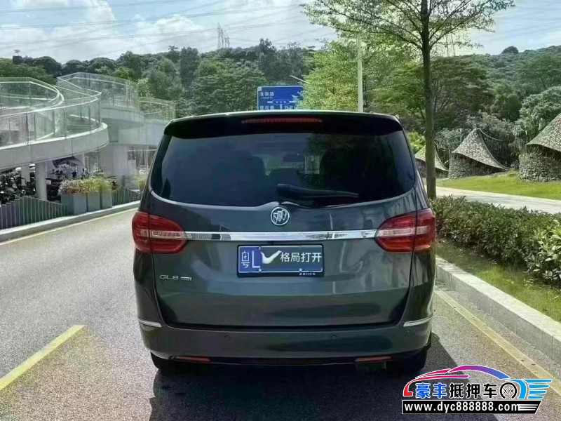 20年别克GL8轿车抵押车出售