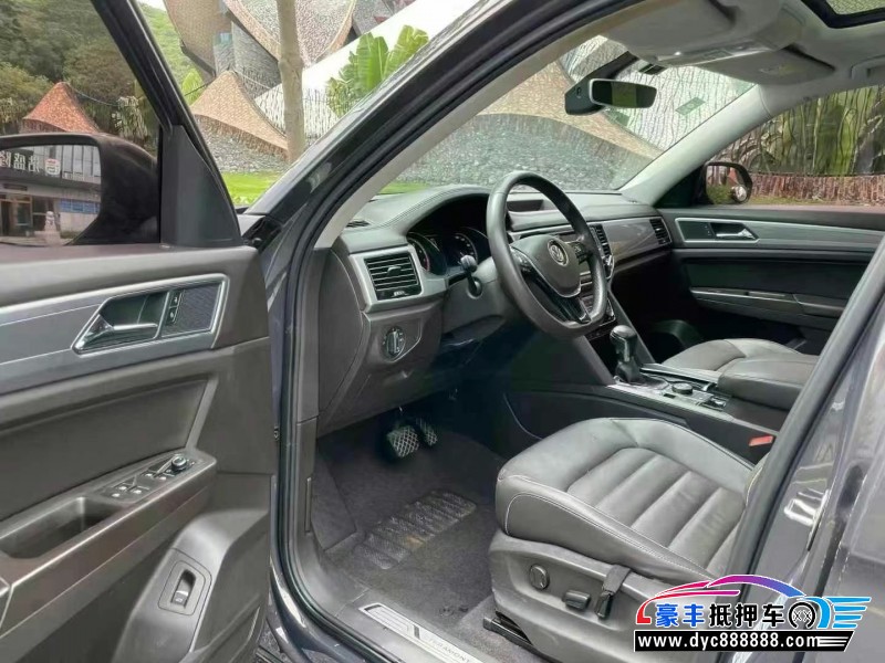 18年大众途昂轿车抵押车出售