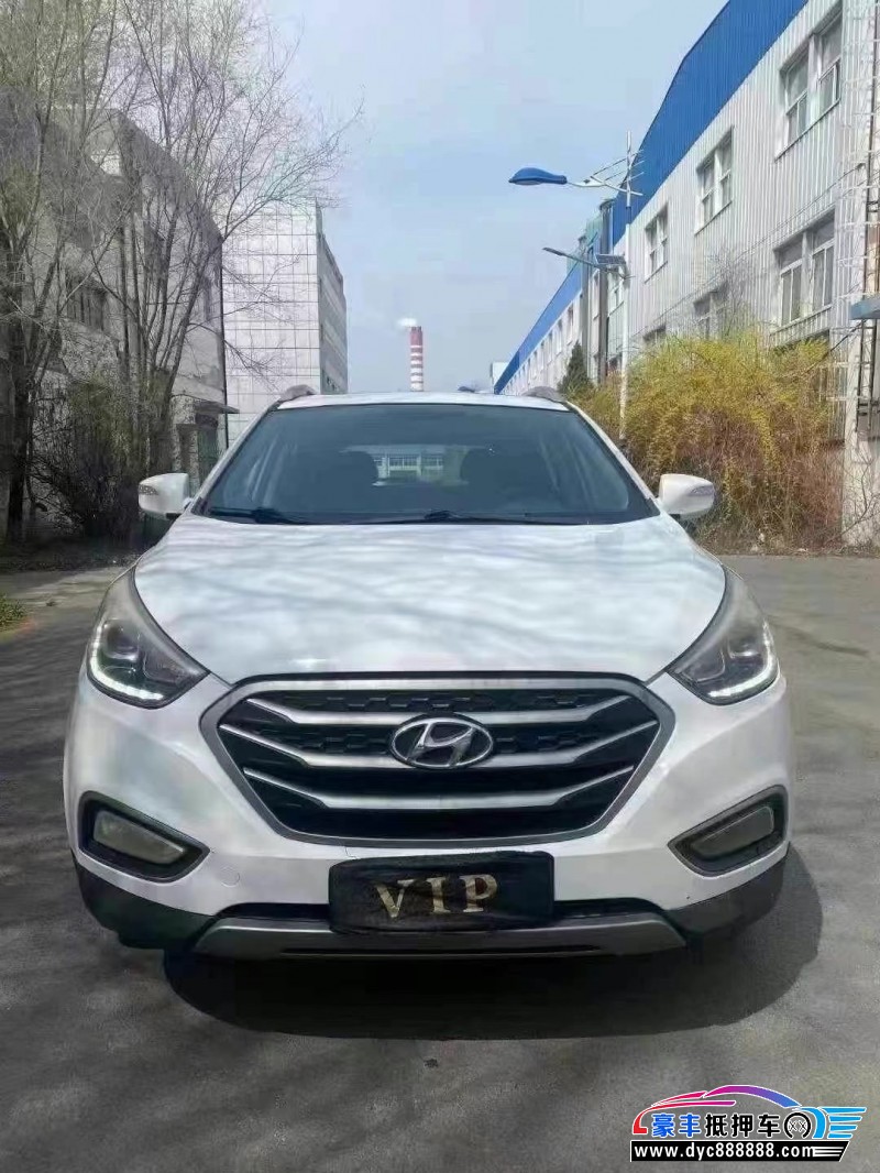 14年现代ix35轿车抵押车出售