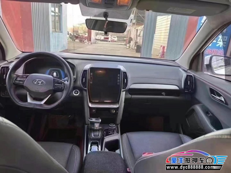 22年现代ix35轿车抵押车出售