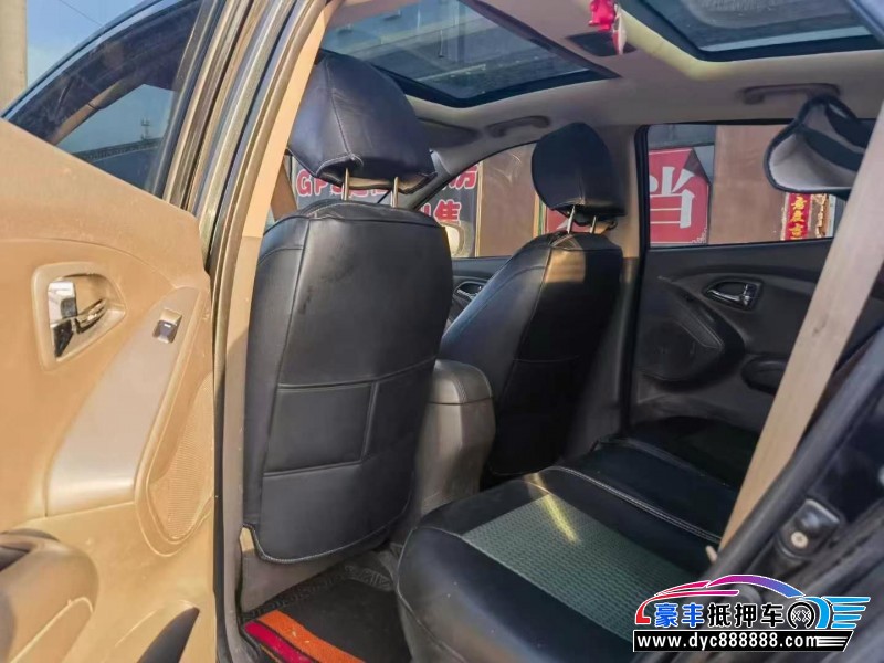 11年现代ix35轿车抵押车出售