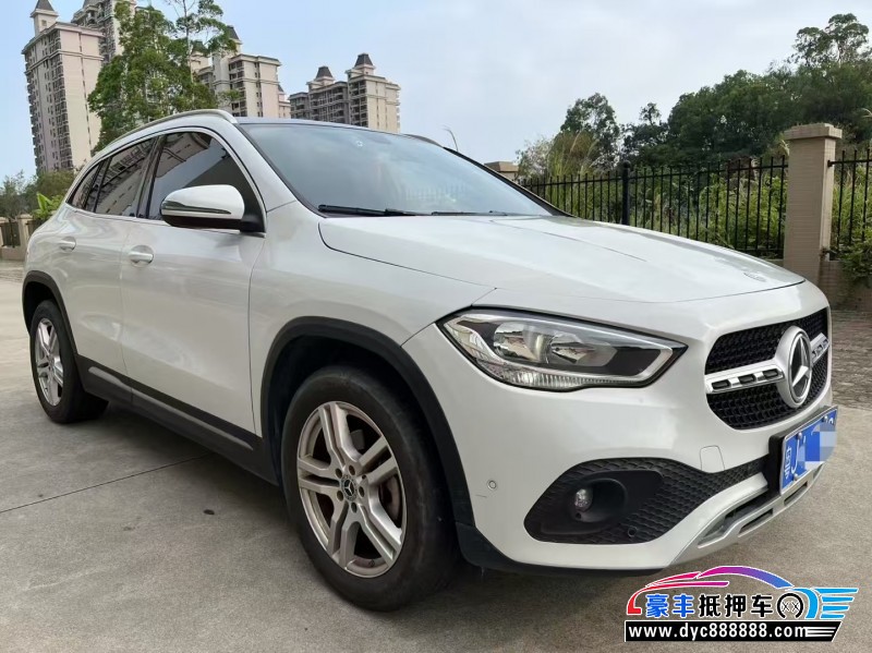21年奔驰GLA轿车抵押车出售