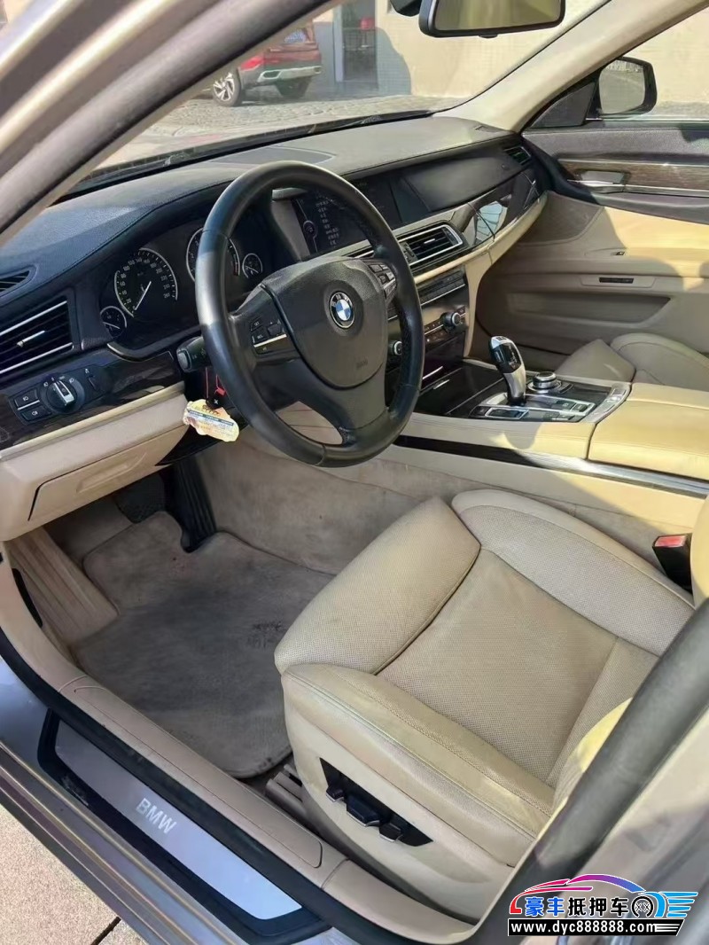 11年宝马7系轿车抵押车出售