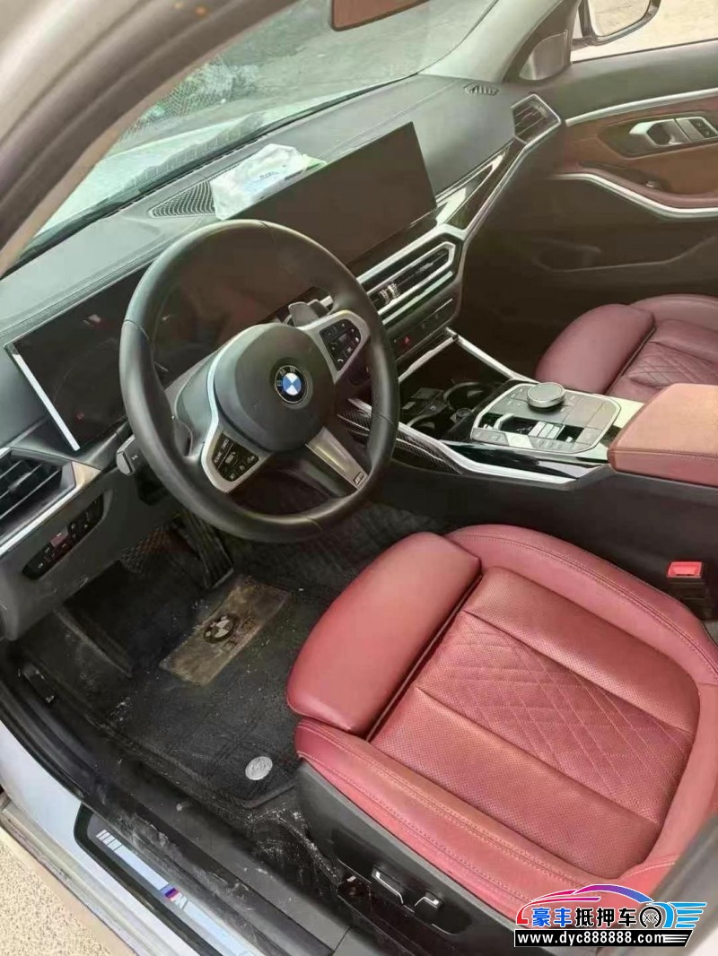 24年宝马3系轿车抵押车出售