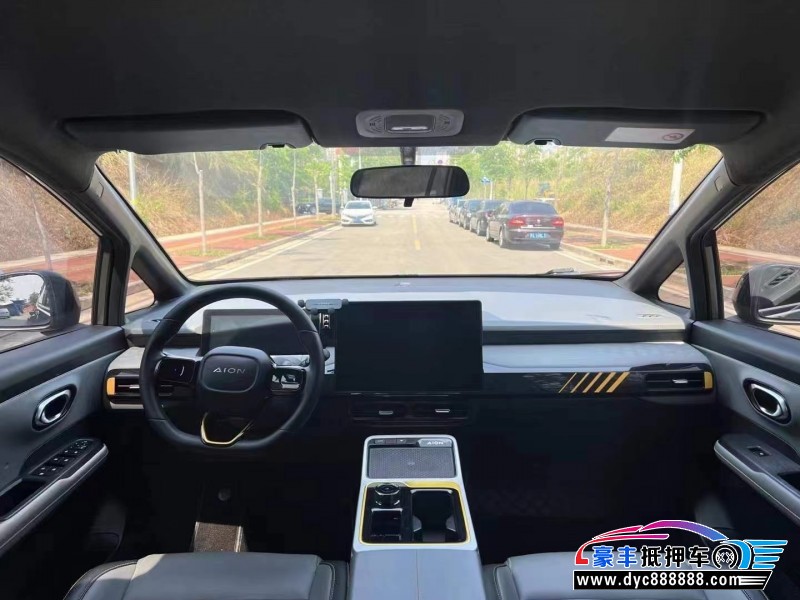 22年埃安Y70SUV抵押车出售