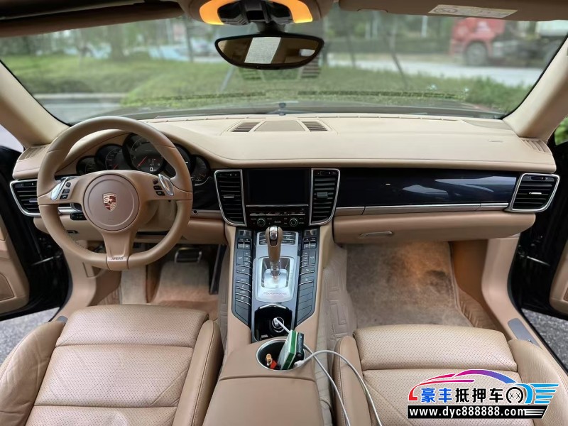 15年保时捷帕纳梅拉轿车抵押车出售