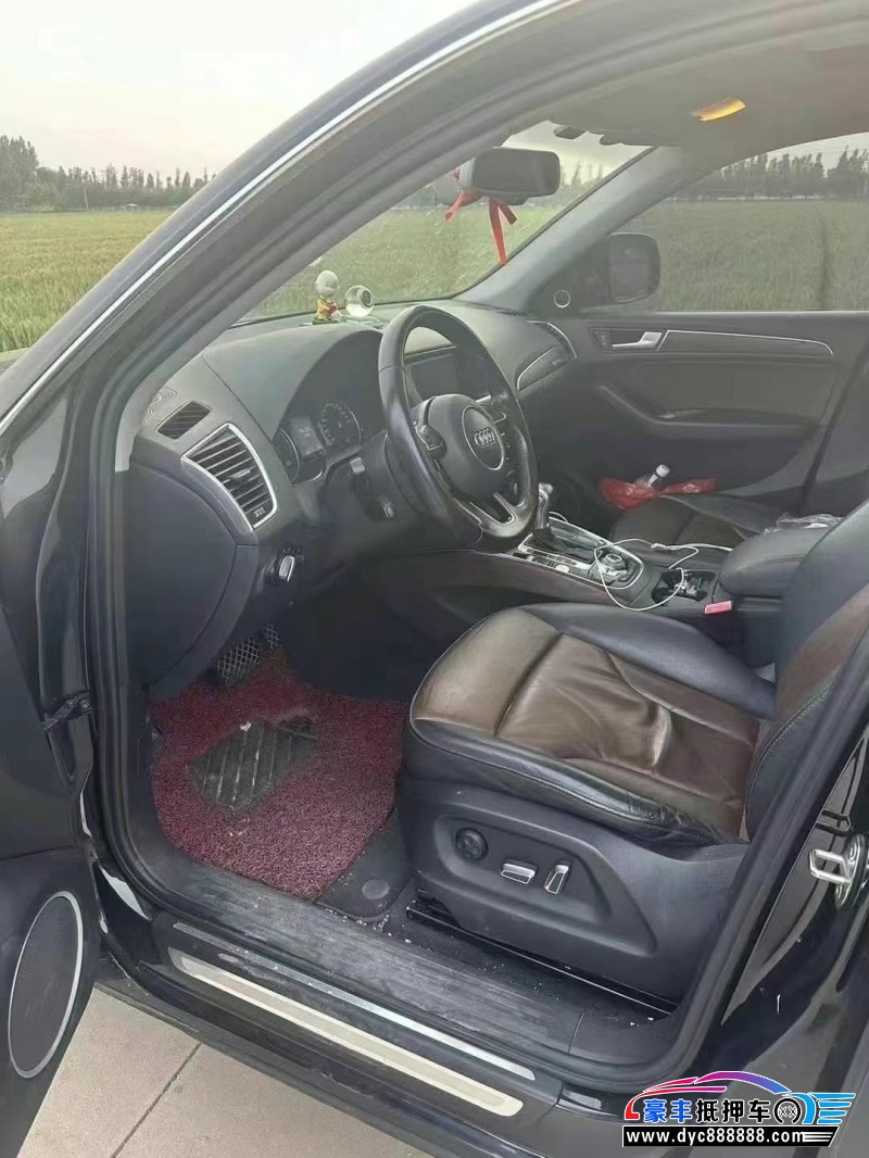 17年奥迪Q5轿车抵押车出售