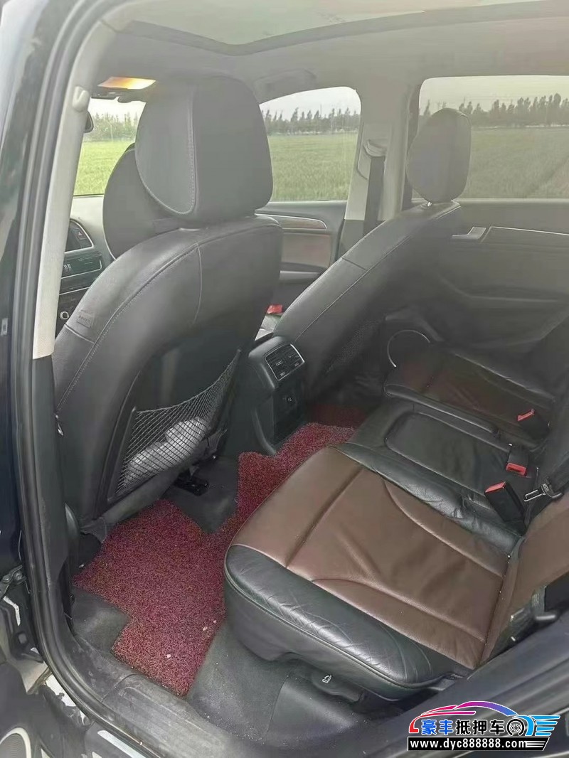 17年奥迪Q5轿车抵押车出售