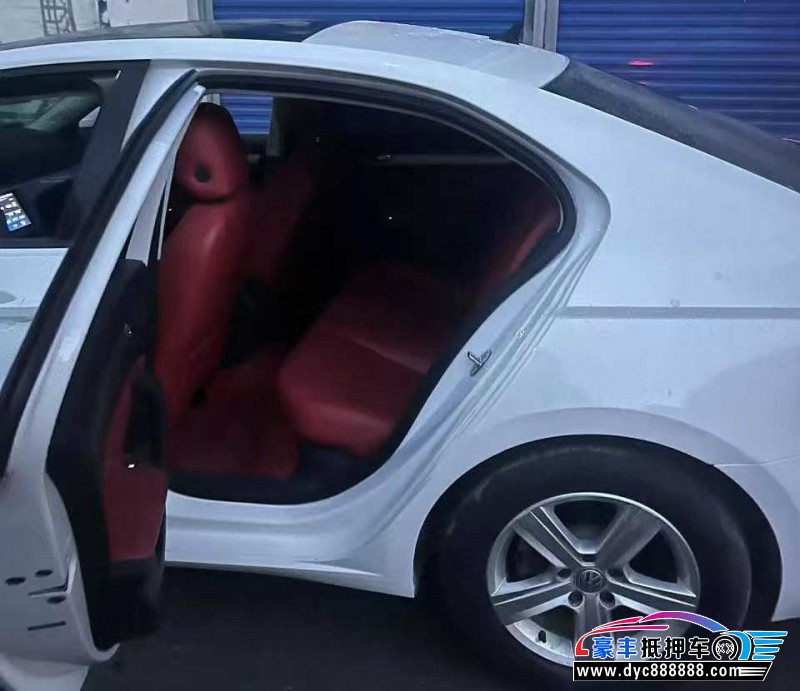 20年大众凌渡轿车抵押车出售