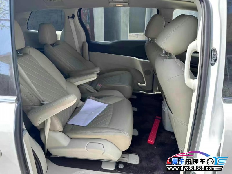 22年别克GL8轿车抵押车出售