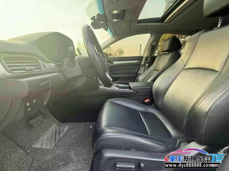 18年本田雅阁轿车抵押车出售