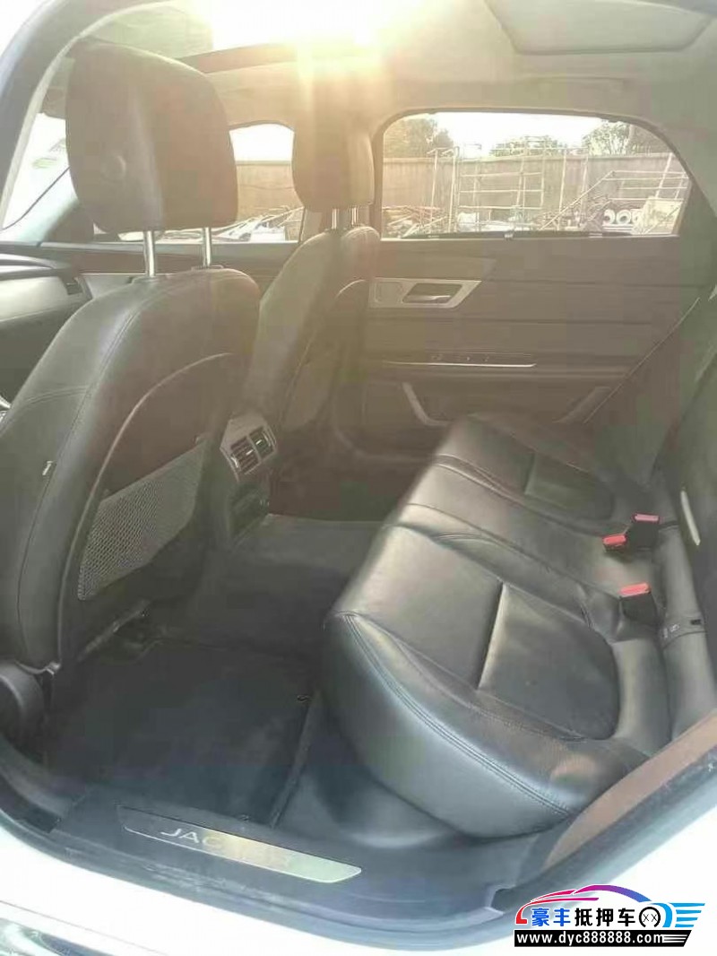 17年捷豹XFL轿车抵押车出售