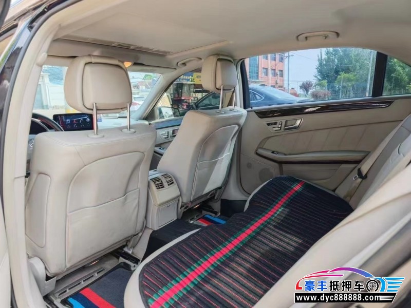 12年奔驰E轿车抵押车出售