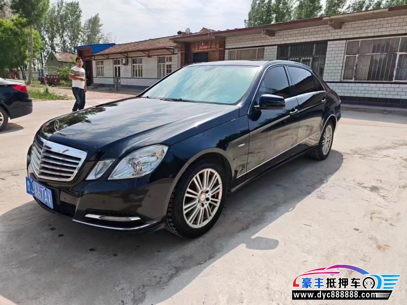 12年奔驰E轿车抵押车出售