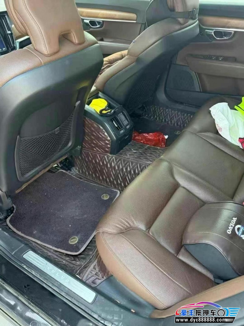 20年沃尔沃S90轿车抵押车出售