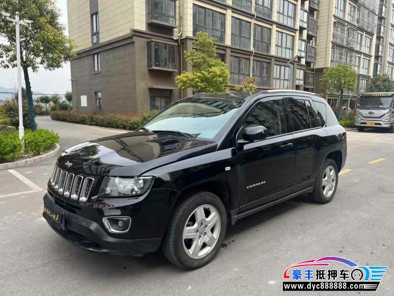 14年Jeep指南者轿车抵押车出售