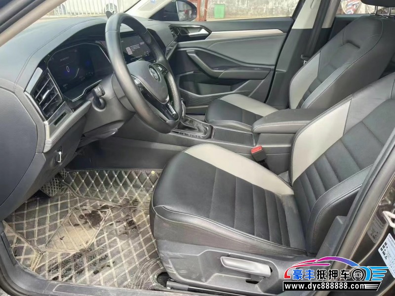 21年大众速腾轿车抵押车出售