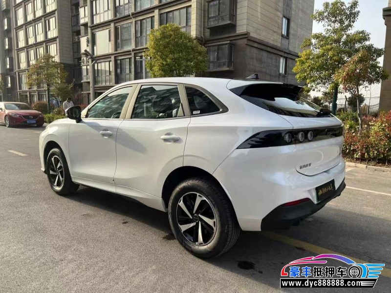 24年东风雷霆轿车抵押车出售