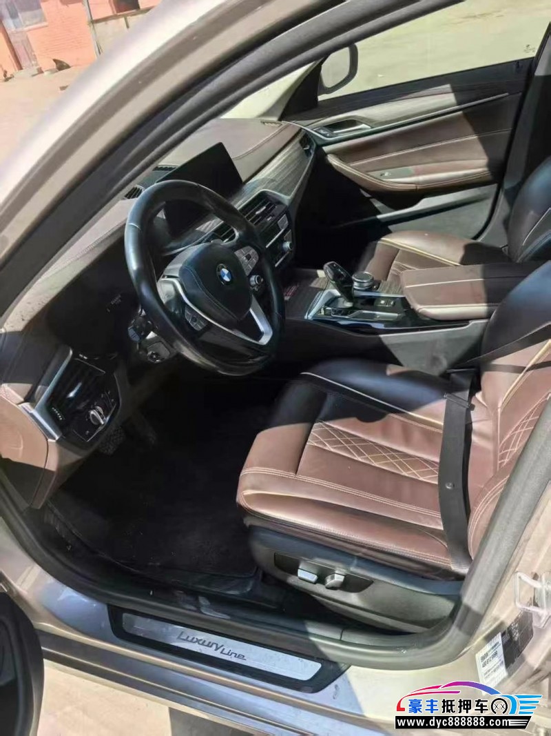 20年宝马5系轿车抵押车出售