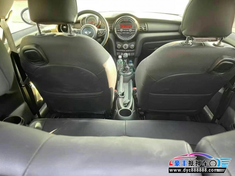 15年宝马MINI轿车抵押车出售