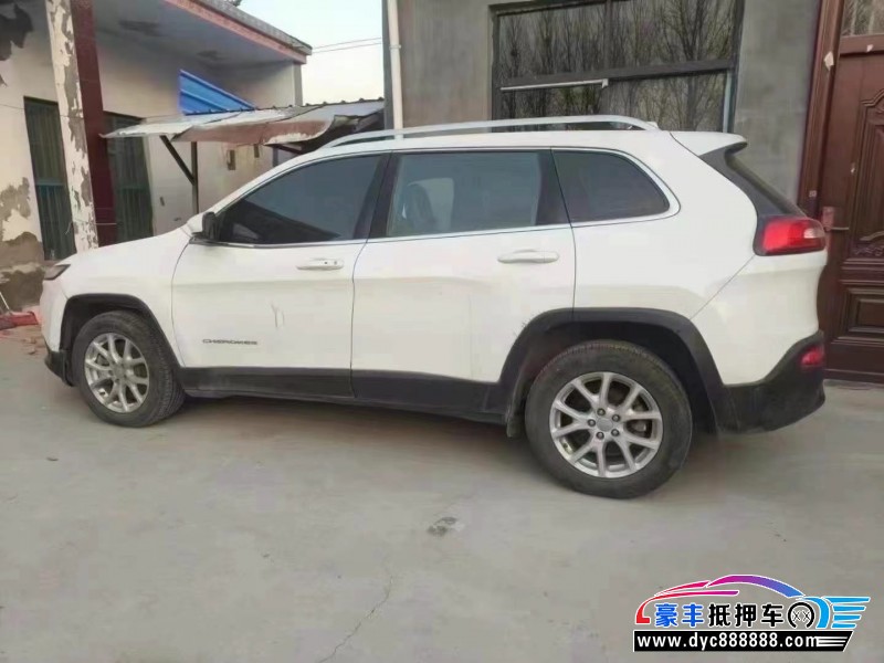 17年Jeep自由光SUV抵押车出售