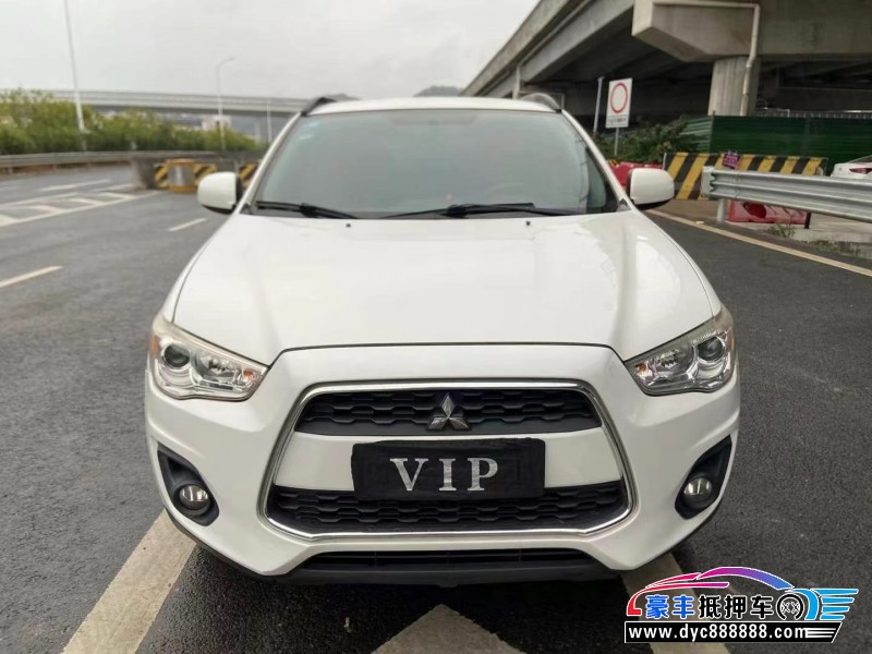 14年三菱劲炫轿车抵押车出售