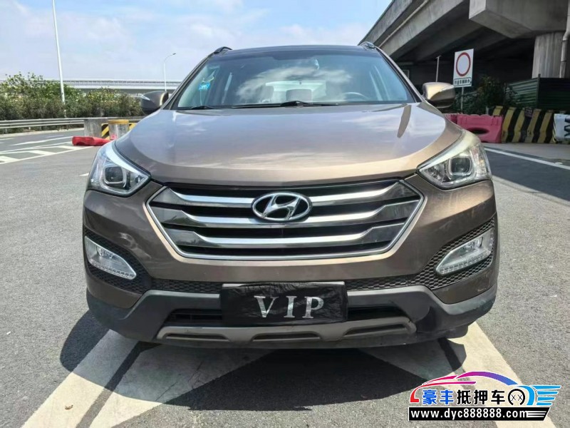 16年现代新胜达轿车抵押车出售