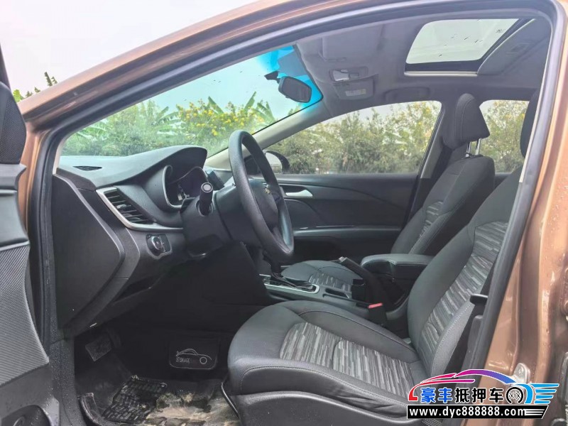 18年雪佛兰科沃兹轿车抵押车出售