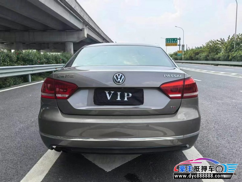 12年大众帕萨特轿车抵押车出售
