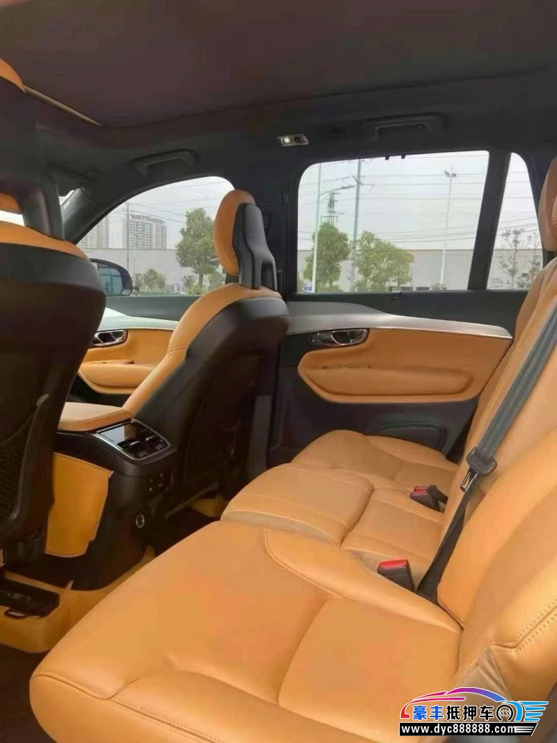 17年沃尔沃XC90轿车抵押车出售