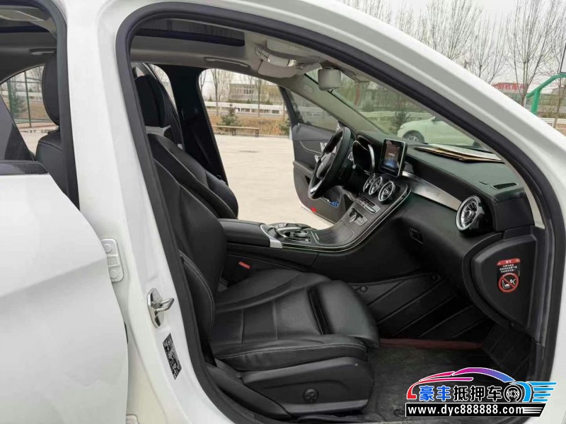 18年奔驰C轿车抵押车出售