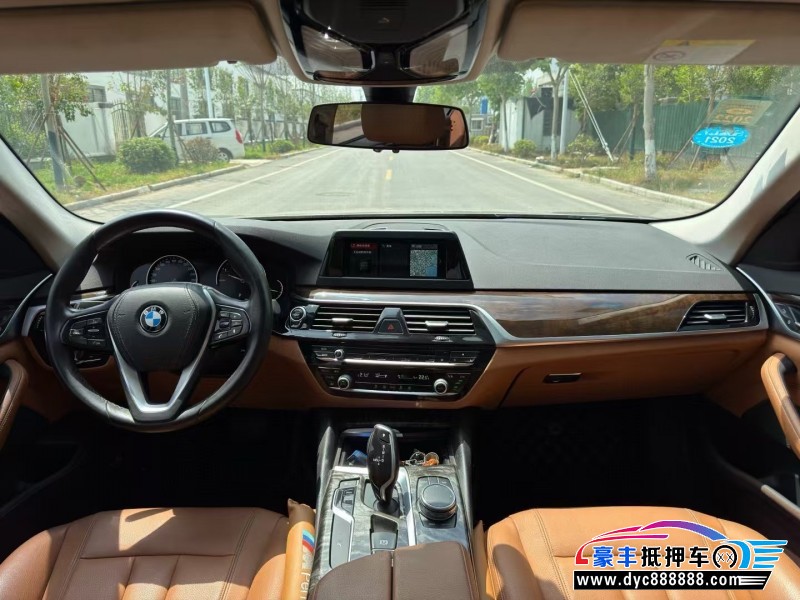 18年宝马5系轿车抵押车出售