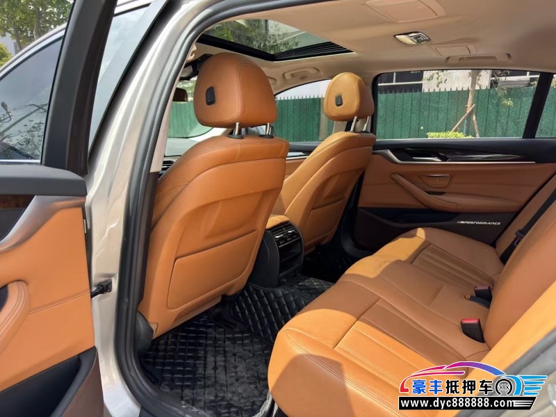 18年宝马5系轿车抵押车出售