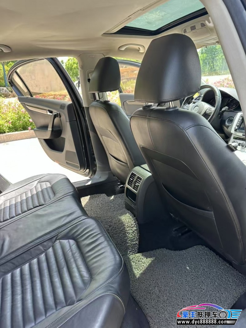 12年大众迈腾轿车抵押车出售