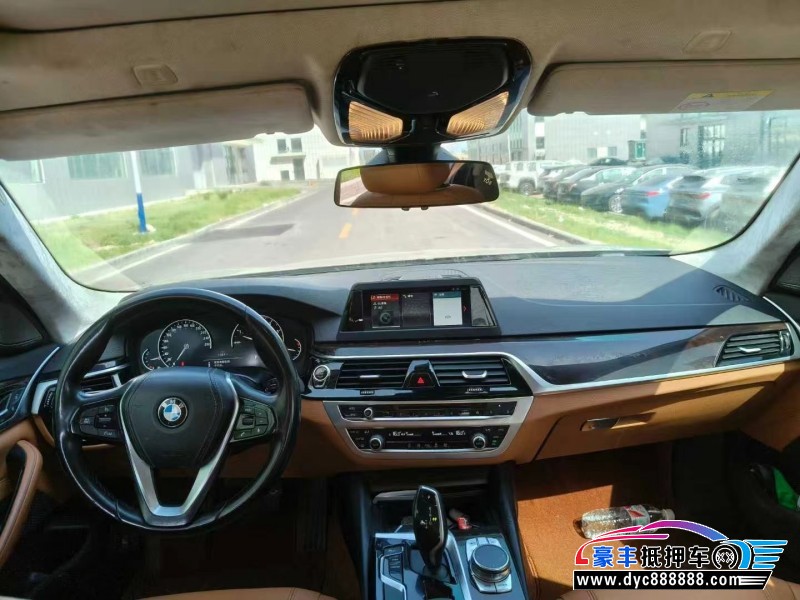 17年宝马5系轿车抵押车出售