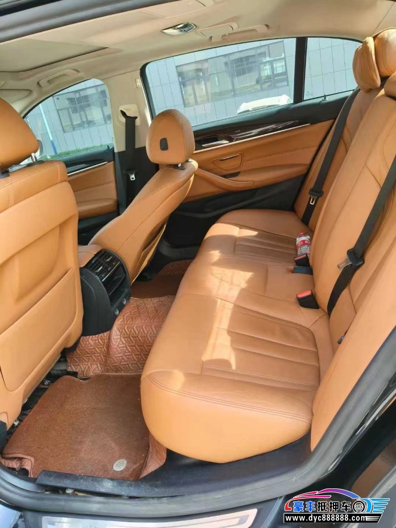 17年宝马5系轿车抵押车出售