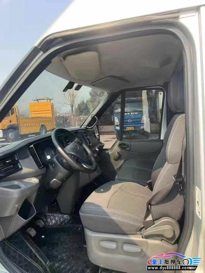 22年福特全顺轿车抵押车出售