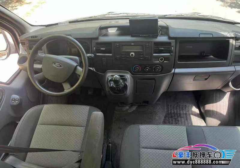 18年福特全顺轿车抵押车出售