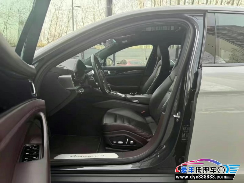 19年保时捷Panamera轿车抵押车出售