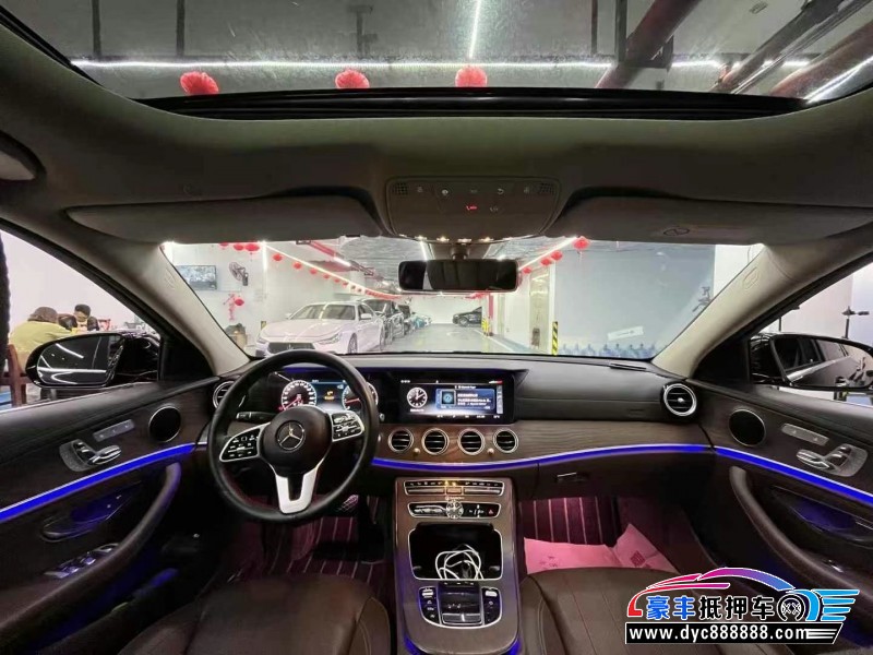 20年奔驰E轿车抵押车出售