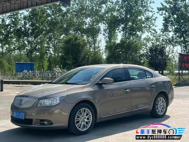 13年别克君越轿车抵押车出售