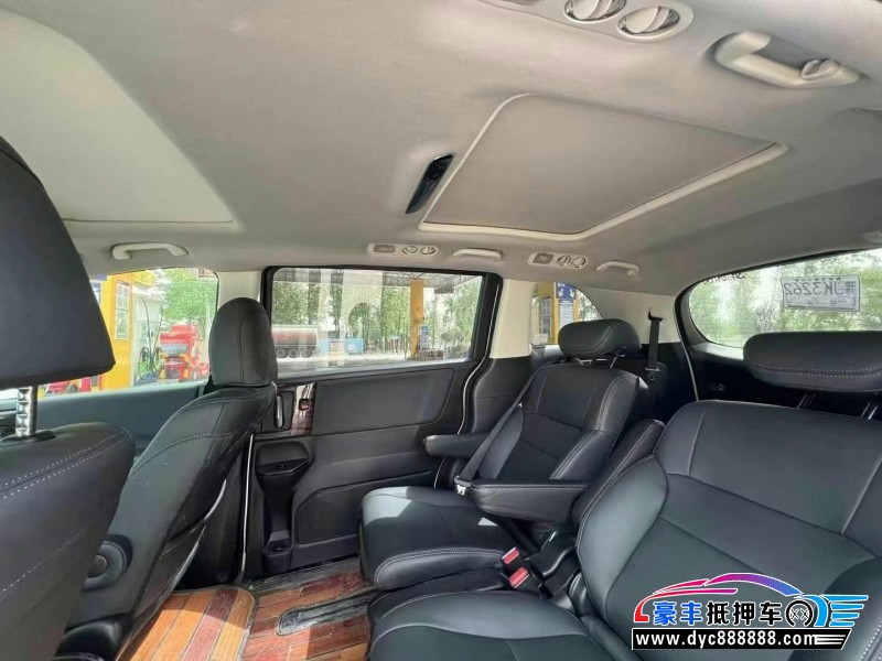 17年本田艾力绅轿车抵押车出售