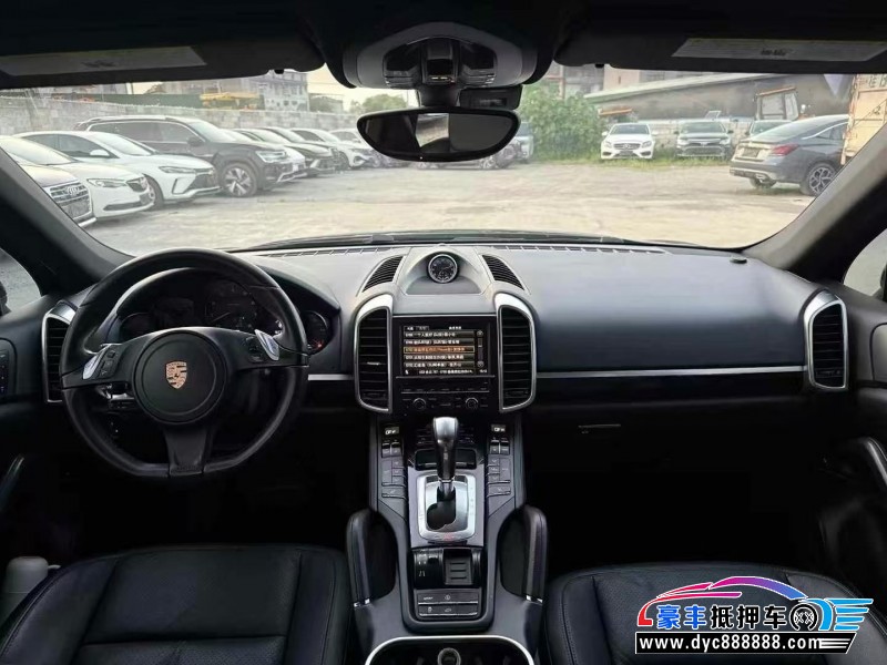 13年保时捷卡宴轿车抵押车出售