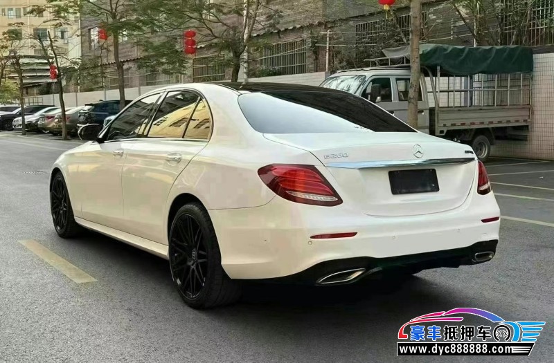 20年奔驰E轿车抵押车出售