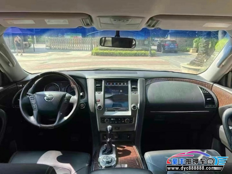17年日产途乐轿车抵押车出售