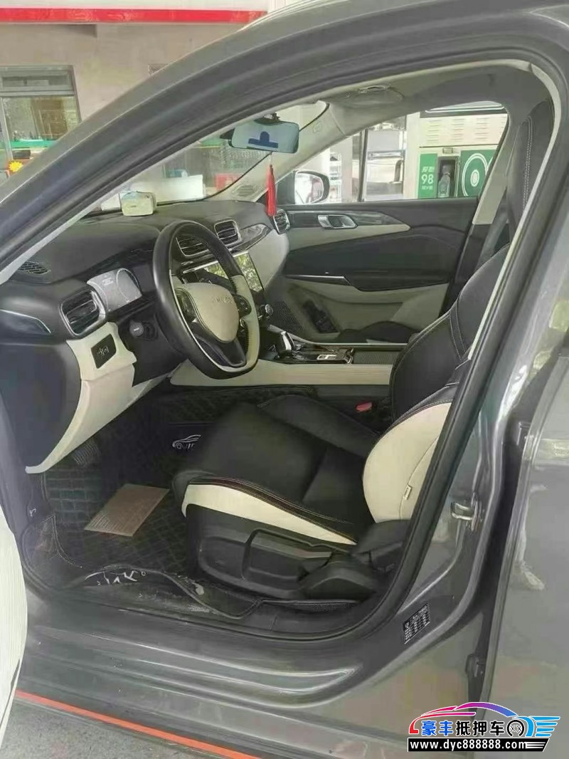 19年领克02轿车抵押车出售