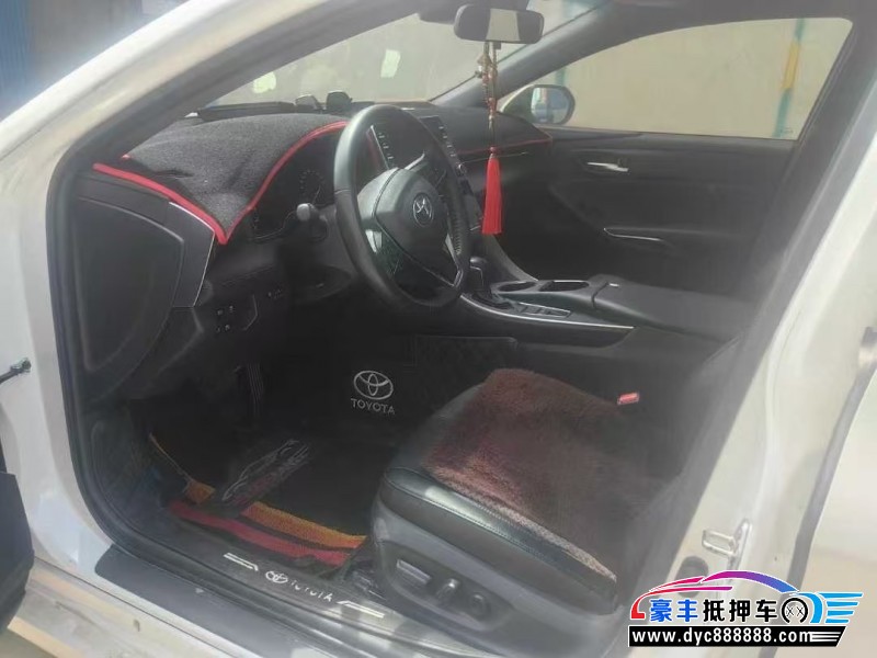 22年丰田亚洲龙轿车抵押车出售