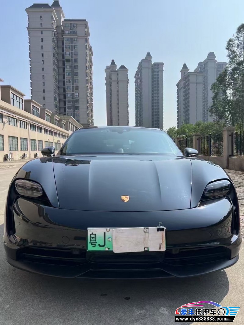21年保时捷TaYcan轿车抵押车出售