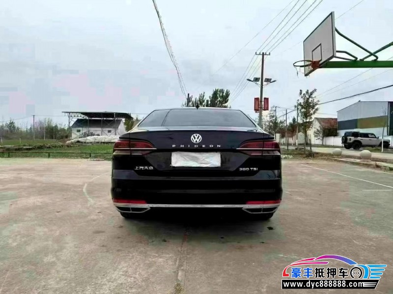 18年大众辉昂轿车抵押车出售